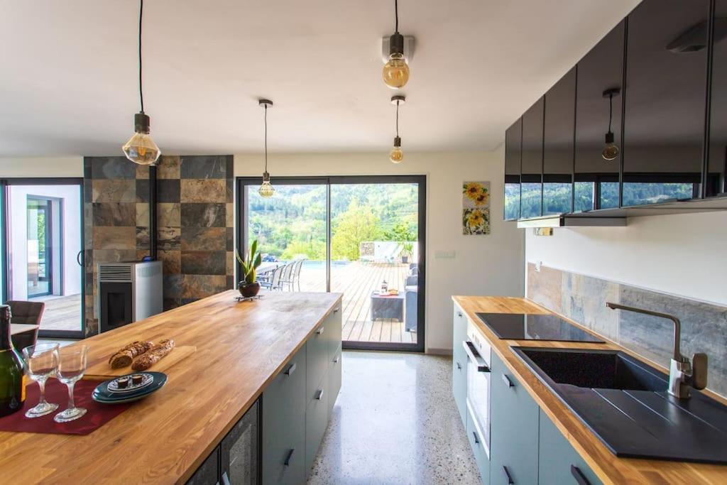 Villa Blanche, Contemporary, Cathars, Couiza, Carcassonne ภายนอก รูปภาพ